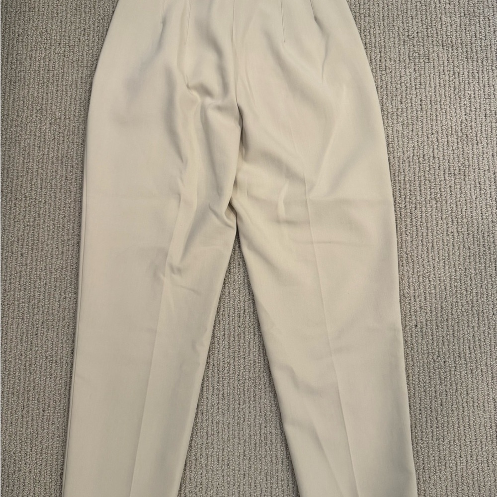 Sold - Picture 3 of 3